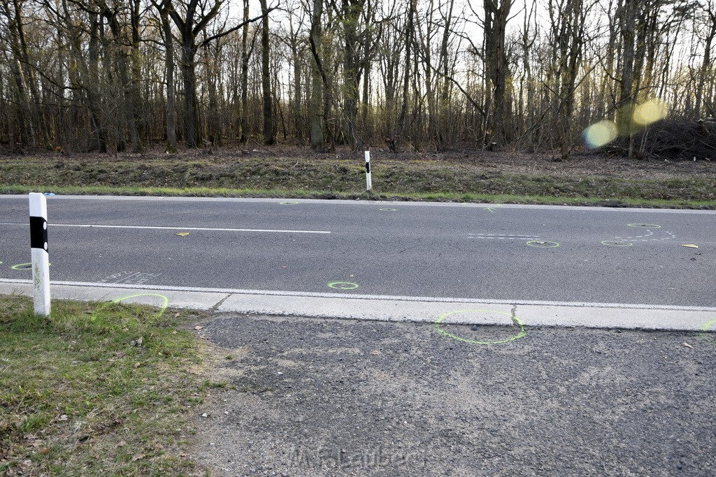 Schwerer VU Krad Fahrrad Koeln Porz Alte Koelnerstr P196.JPG - Miklos Laubert